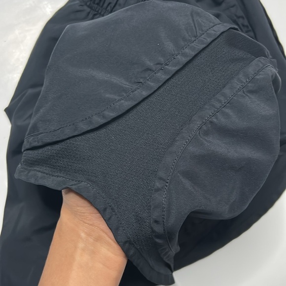 Nike Women's Black Running Shorts size L - Picture 3 of 6